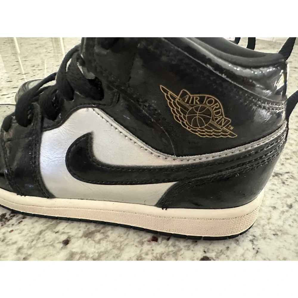Nike Air Jordan 1 Mid‎ SE Sneakers shoes 1.5Y
